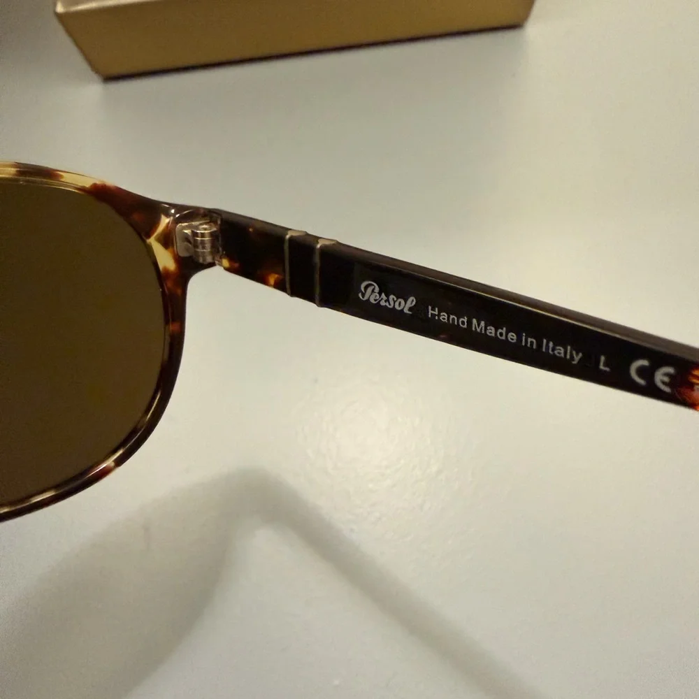 Persol 2931-S Sunglasses Tortoise Frame and Brown Lenses - Picture 5 of 5